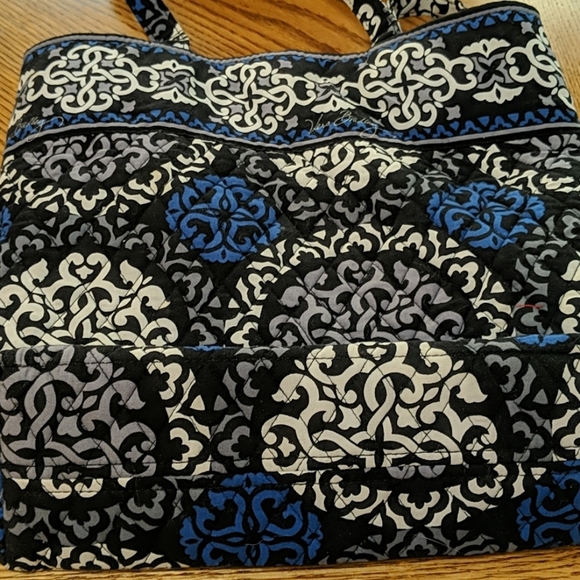 Vera Bradley Canterberry Blue Purse - Picture 2 of 4